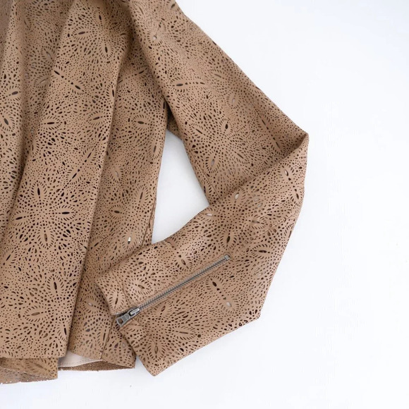 Alice +  Olivia Vanna Laser-Cut 100% Lamb Leather Tan Jacket Medium - Picture 5 of 14